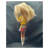1988 JAZZIE TEEN LOOKS WORKOUT BARBIE WITH OUTFIT AND BENDABLE LEGS