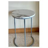Accent Table / Side Round End Table
