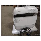 Epson PowerLite 580 Projector + Pile of Extra Brackets & Parts