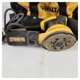 Dewalt DWE6421 Random Orbit Palm Sander Good Condition Tested Works