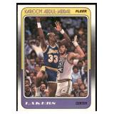Kareem Abdul-Jabbar 1988 Fleer #64 Basketball Card