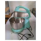 v3 - Hamilton Beach Stand Mixer with Mixing Bowl and Attachments