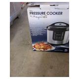 vf - The Pressure Cooker by Mega Chef
