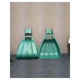 z2 - Set of 2 Heavy-Duty Green Plastic Hand Shovels