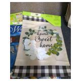 zz1 - Set of 6 Decorative Welcome Garden Flags with Vibrant Designs