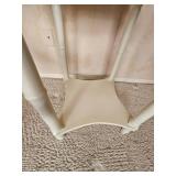 Chic White Turtle Top Pie Crusted Table