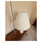 Minimalist Footed Urn Table Lamp