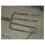 Collection of 4 Vintage Garden Hand Tools