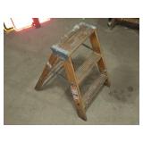 Werner W130-4 2ft Wooden Step Ladder with 200lbs Duty Rating