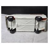 Vintage Hardware Hank Delivery Van Toy by ERtl