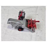 ERTL Case Model Pull Type Combine Harvester Toy 1/43 Scale