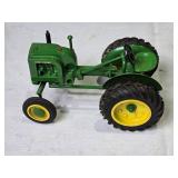 John Deere Spec Cast Die-Cast Toy Tractor - Collectible Model
