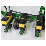 John Deere MaxEmerge Plus 1700 Planter Model Toy