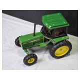 1:16 Scale John Deere 2550 Tractor - Collector