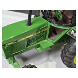 1:16 Scale John Deere 2550 Tractor - Collector