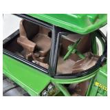 1:16 Scale John Deere 2550 Tractor - Collector