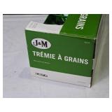 ERTL J&M Grain Cart Model 875, 1/32 Scale