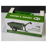 ERTL J&M Grain Cart Model 875, 1/32 Scale