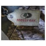 Set of 2 Folding Hunting Chairs with Camo Design - Scheels & Mossy Oak