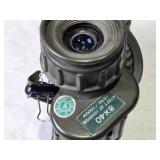 Tasco 8x40 Binoculars with Original Green Case