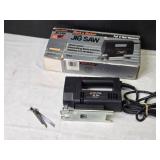 Black & Decker M47 Series Jig Saw with Wood Cutting Blade