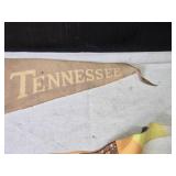 Collection of 5 Vintage State Pennants - Kentucky, Oklahoma (One is torn and missing parts), Tennessee