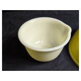 Vintage Pyrex Mixing Bowl Set - Yellow and White Ceramic Bowls