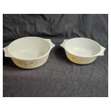Set of 2 Vintage Pyrex Bowls with Floral Design
