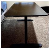 Basic Modern Style Home Desk