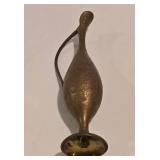 Diverse Vintage Decorative Items