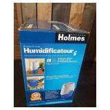 Unused Cool Mist Humidifier Holmes 18 Hour