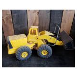 Large Tonka Bulldozer/ Earth Mover