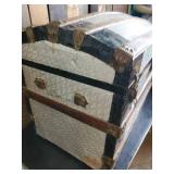 Beautiful Hump Back Ornate Steamer Trunk With Tray