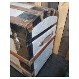 Beautiful Hump Back Ornate Steamer Trunk With Tray