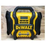 DeWalt Portable Power 2000 Peak Amp Jump Starter Model # DXAEPS14