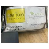 SWEET JOJO DESIGNS Full/Queen Bedding Collection