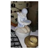 Misc Home Décor With Covered Tote.