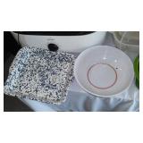 Lot of Kitchenware Including Campbell