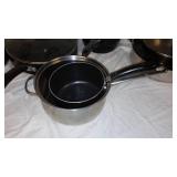 Set of 10 Assorted Cookware Pots and Pans with Lids