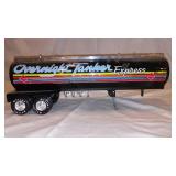 Nylint Freightliner Overnight Tanker Express.