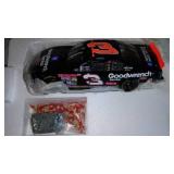 Action 1:24 Dale Earnhardt  #3 2001  GM Goodwrench Service Plus.