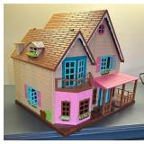 Little Woodzeez Honeysuckle Hillside Cottage