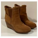Sorell Wedge Boots Size 10