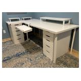 Reconfigurable Desk