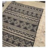 Ruggable Linear Diamond Area Rug and Pad