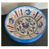 La Cadeaux Resin Dinnerware