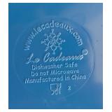 La Cadeaux Resin Dinnerware