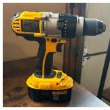 DeWalt DC825 Cordless Impact Driver and DeWalt DCD950 Cordless Drill Driver Hammer Drill