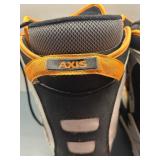 AXIS Snowboard / Mens Boots Size 10