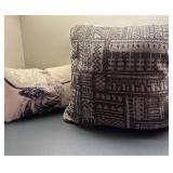 Neutral Accent / Toss Pillows